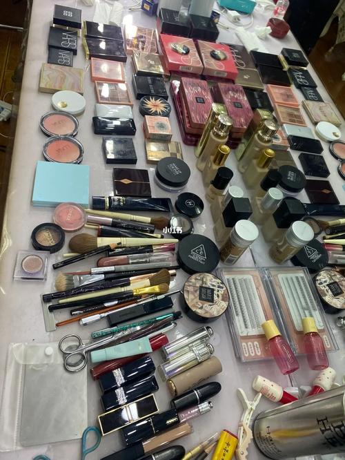 化妆师爱用清单 从专业视角看化妆品的选择与妙用